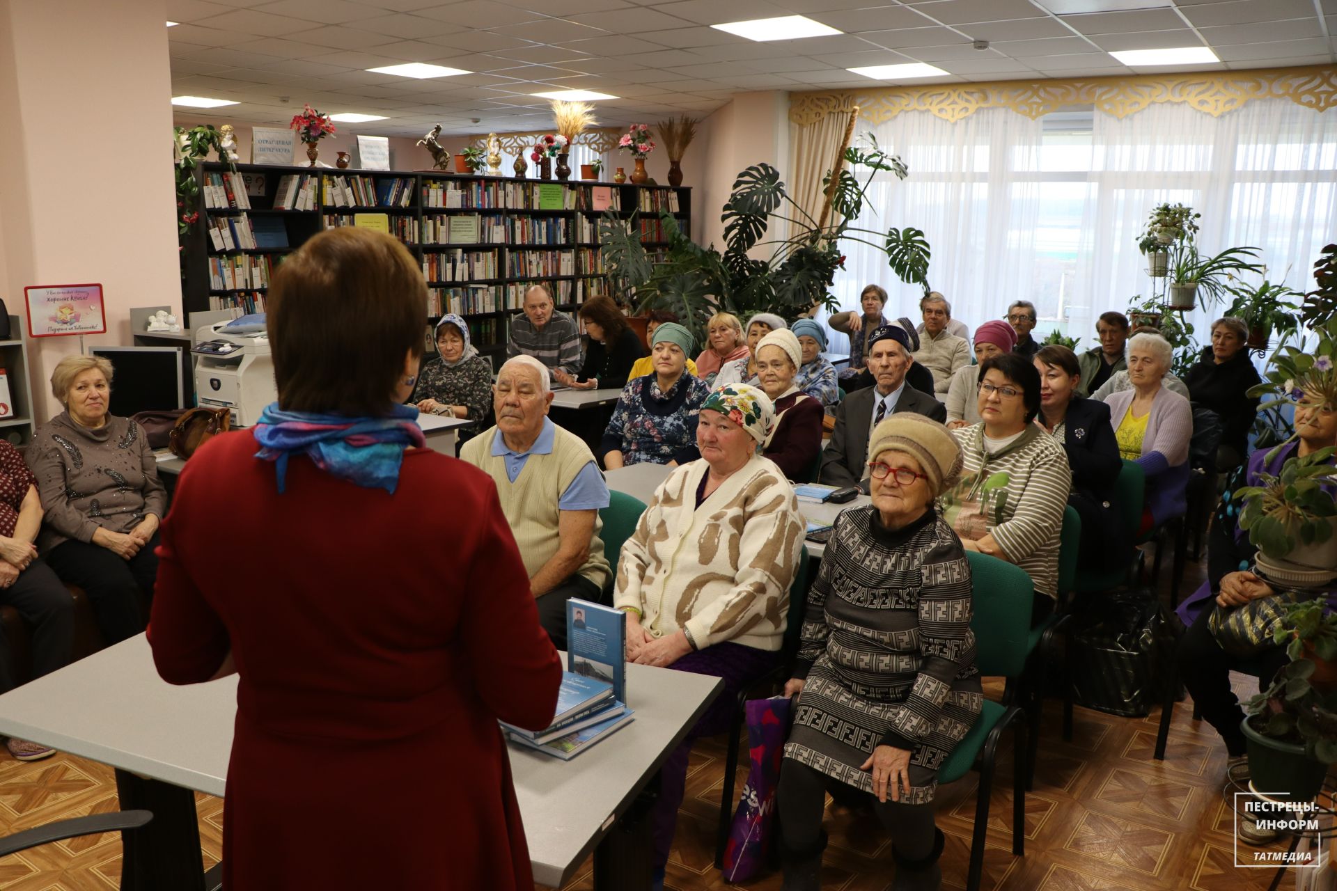 В Ленино-Кокушкино представили книгу к 100-летию школы