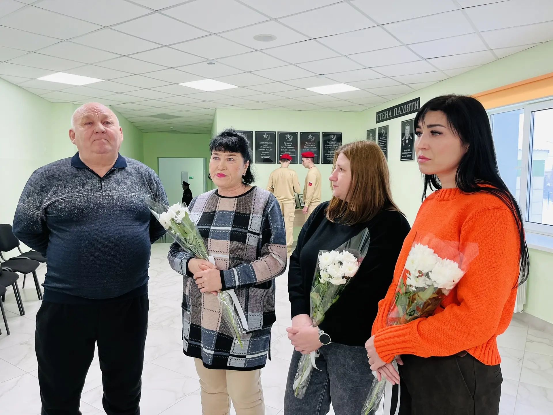 В Пестречинской школе открыли мемориальные доски выпускникам