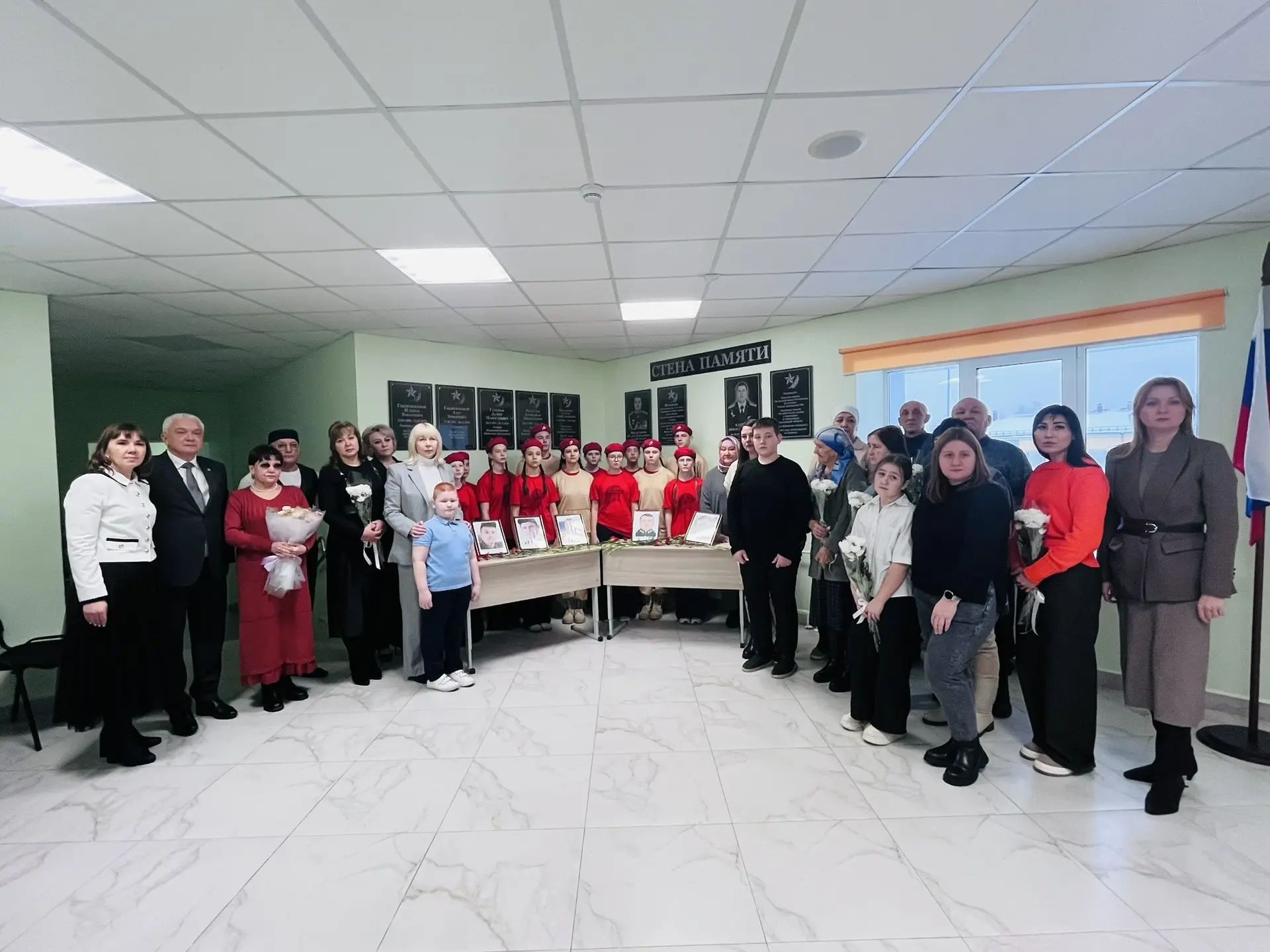 В Пестречинской школе открыли мемориальные доски выпускникам