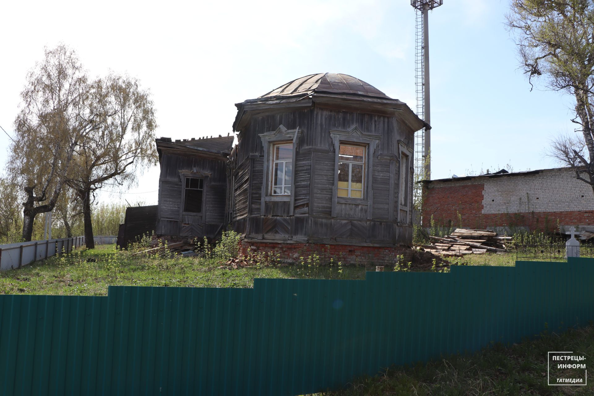 В селе Ковали Пестречинского района возвели огромные качели