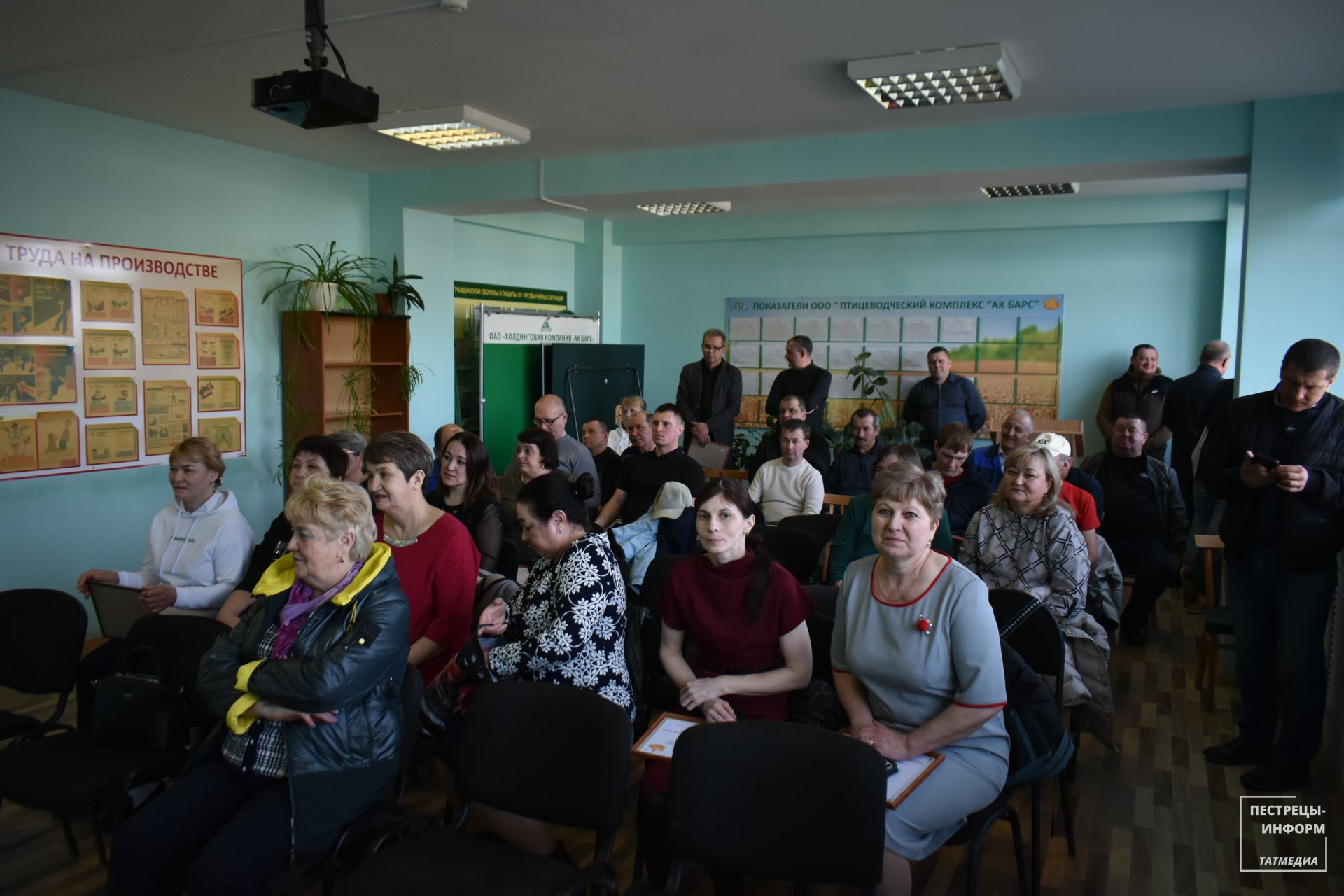 Наградили пестречинских сельхозработников