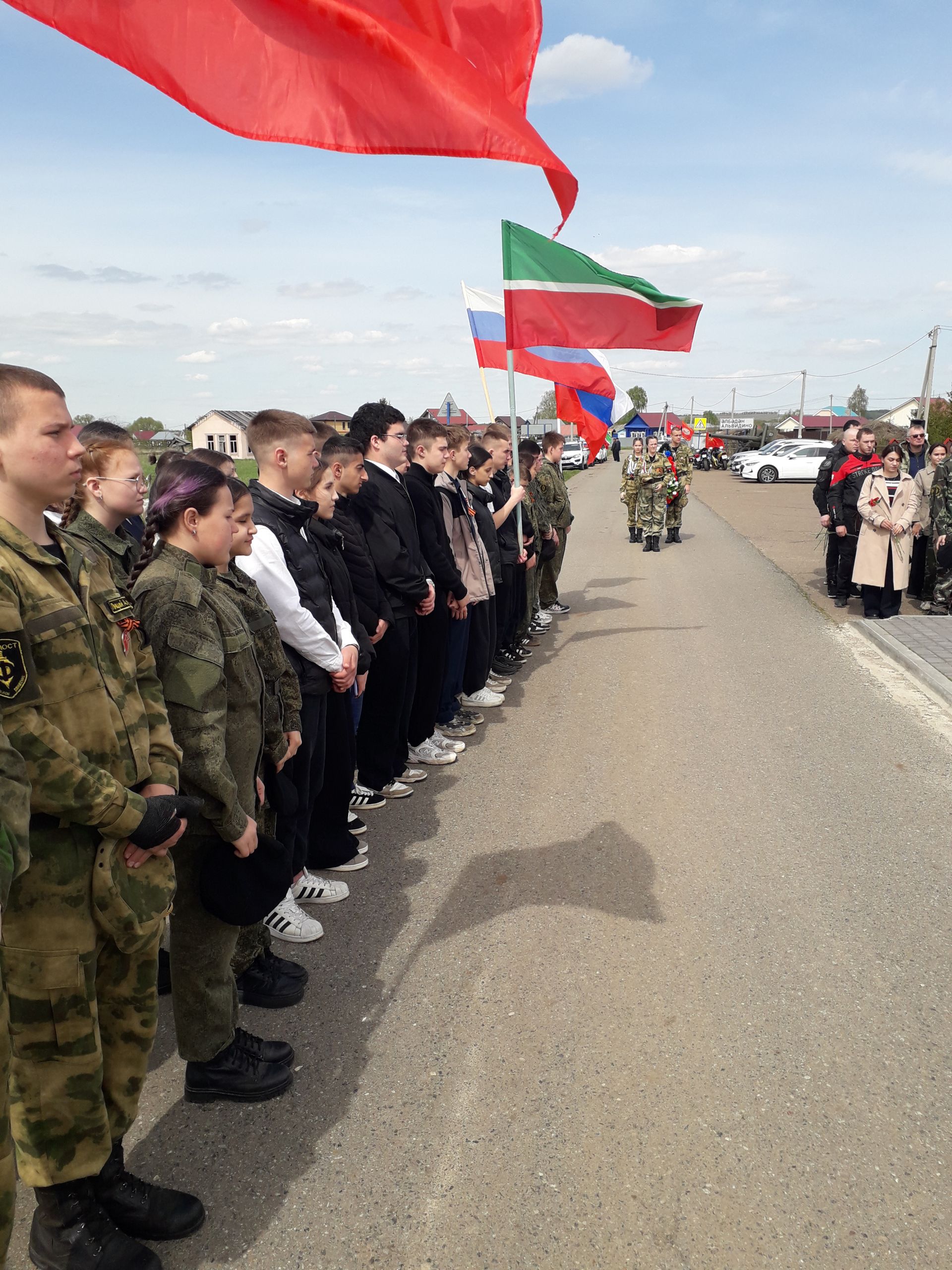 В Пестречинском районе прошел патриотический автопробег
