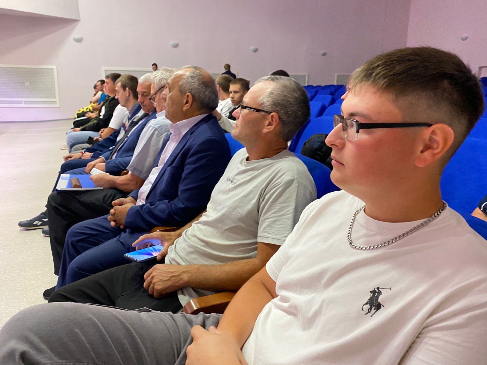 В Ленино-Кокушкино выпустились 24 студента