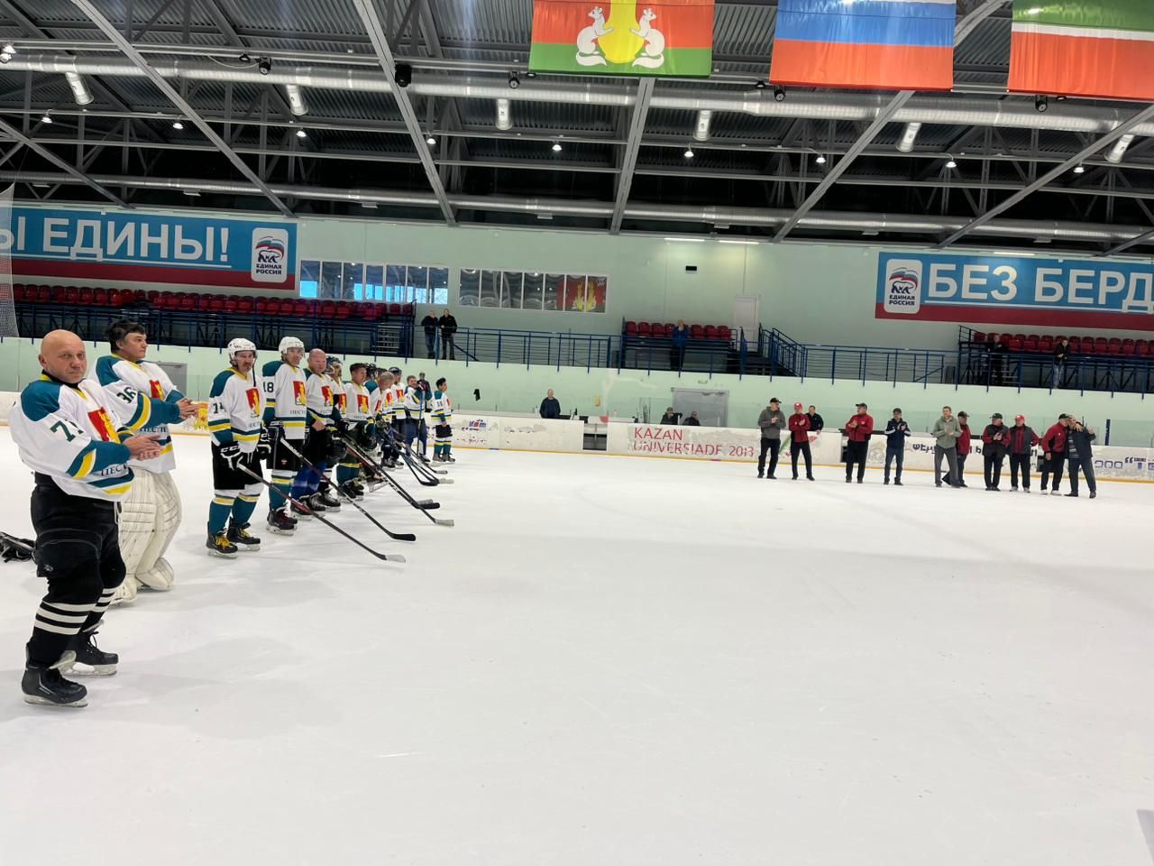 Ветераны хоккея открыли сезон в Пестрецах