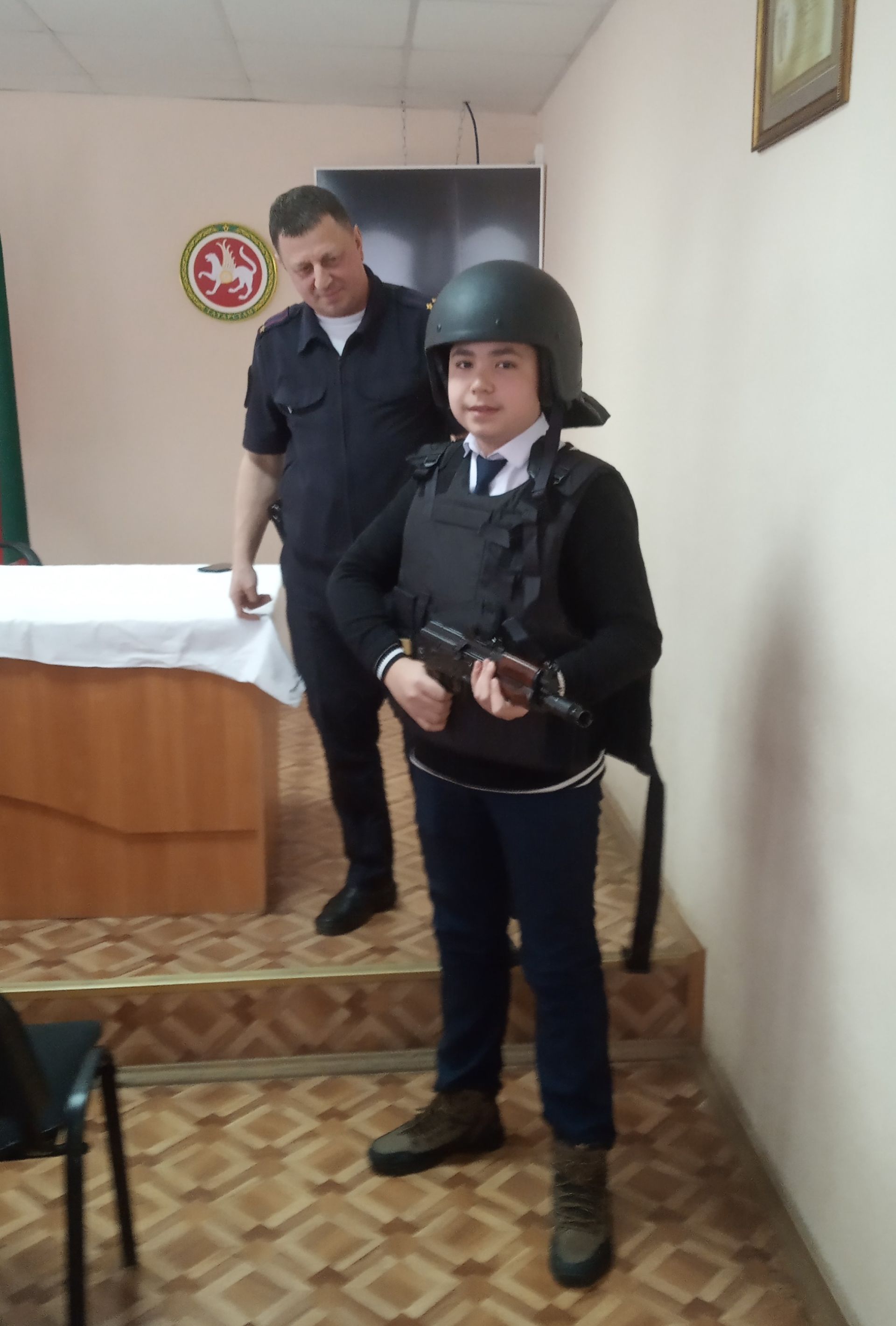 Подполковник полиции встретился с пестречинскими школьниками