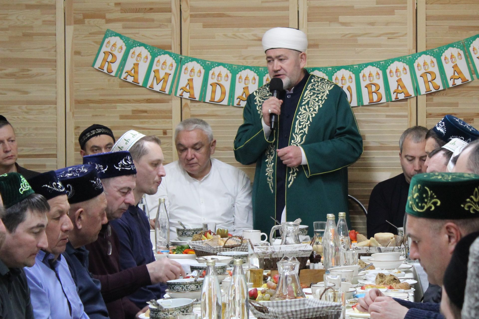 Питрәч үзәк мәчетендә район ифтары узды