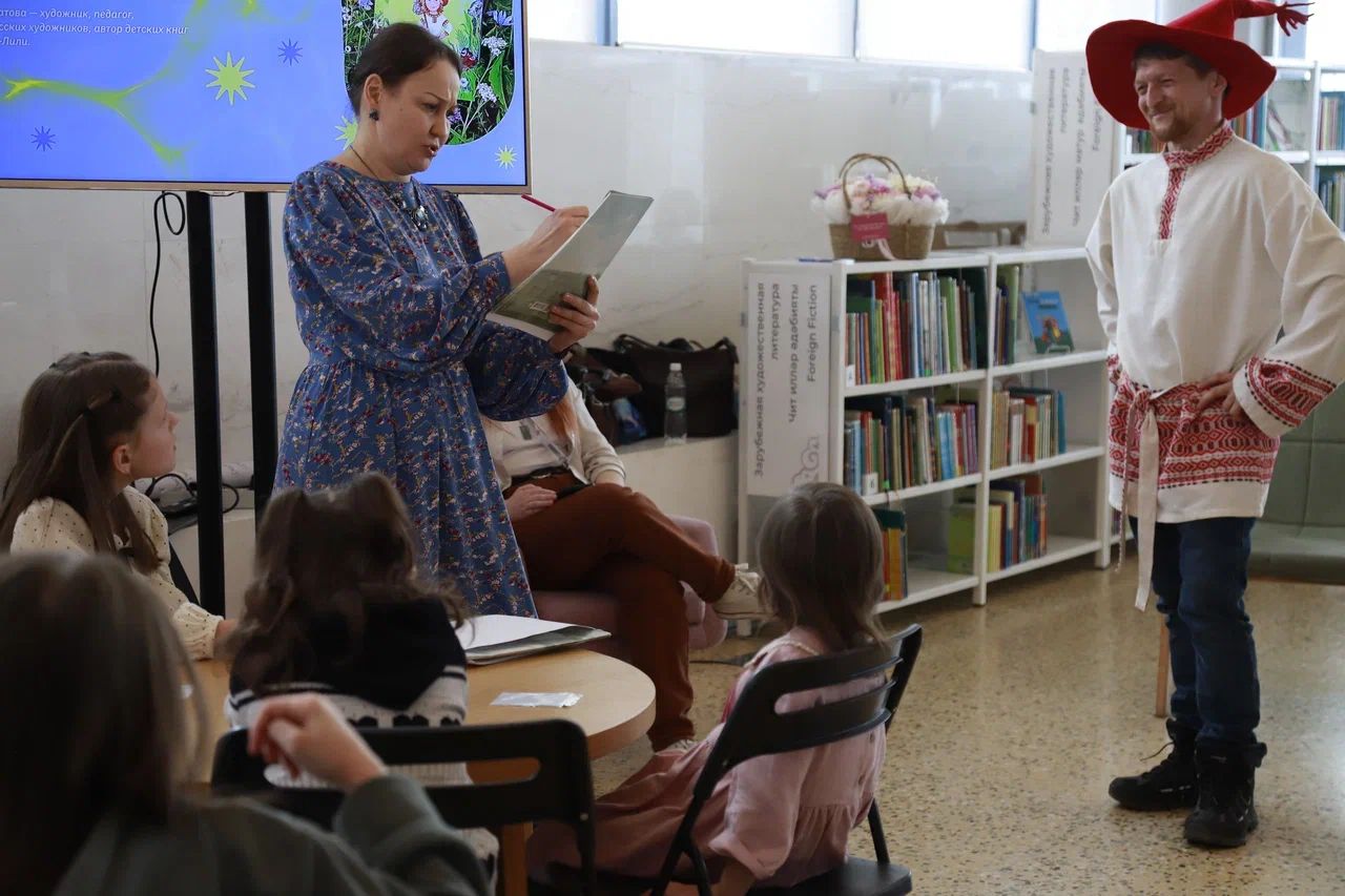 Жительница Пестречинского района представила книгу в Нацбиблиотеке РТ