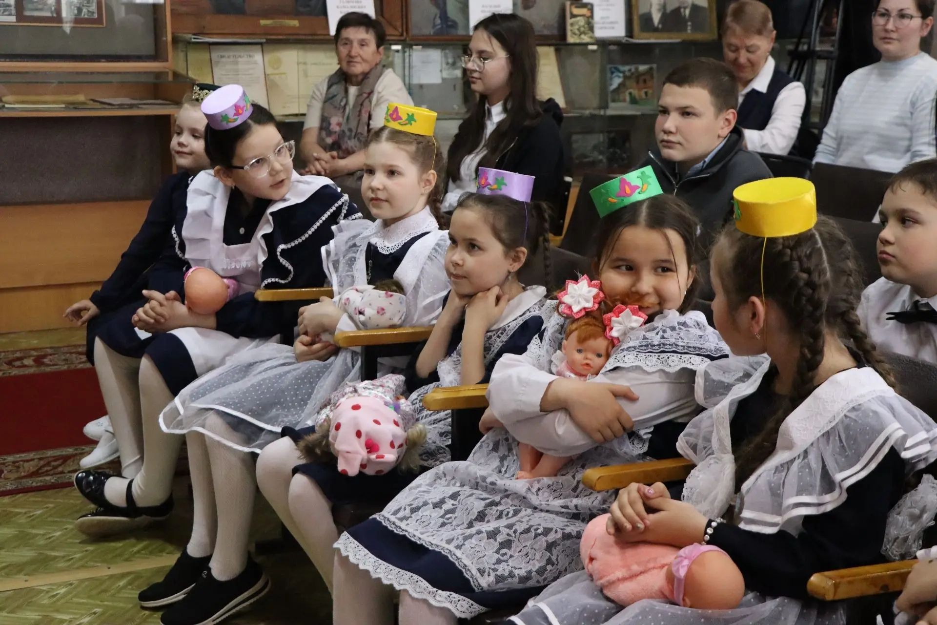 Питрәч музеенда балалар татар телендә шигырьләр сөйләделәр һәм җырлар башкардылар