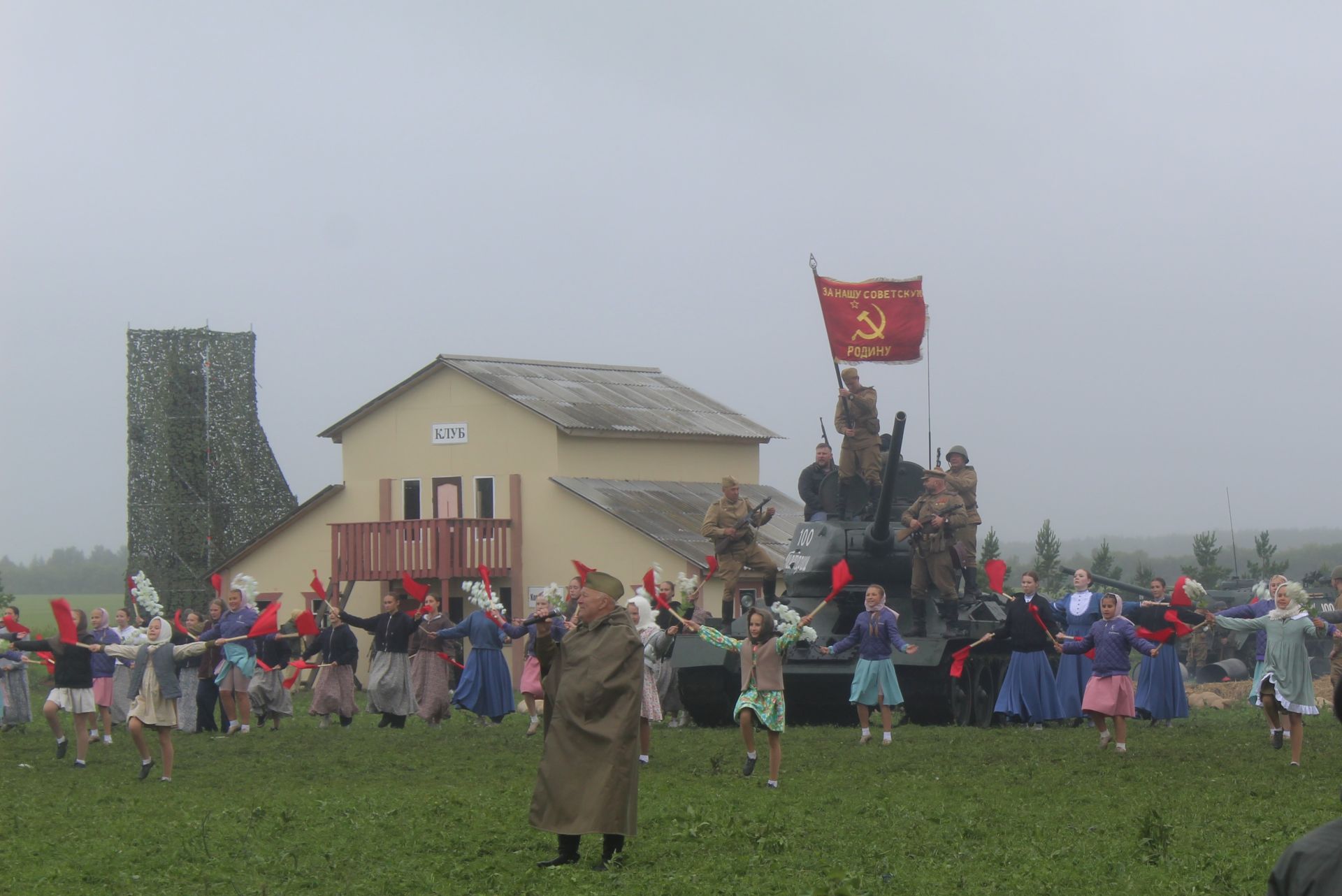 Реконструкторы рассказали, как оживляли историю на фестивале «Элбэдэн»