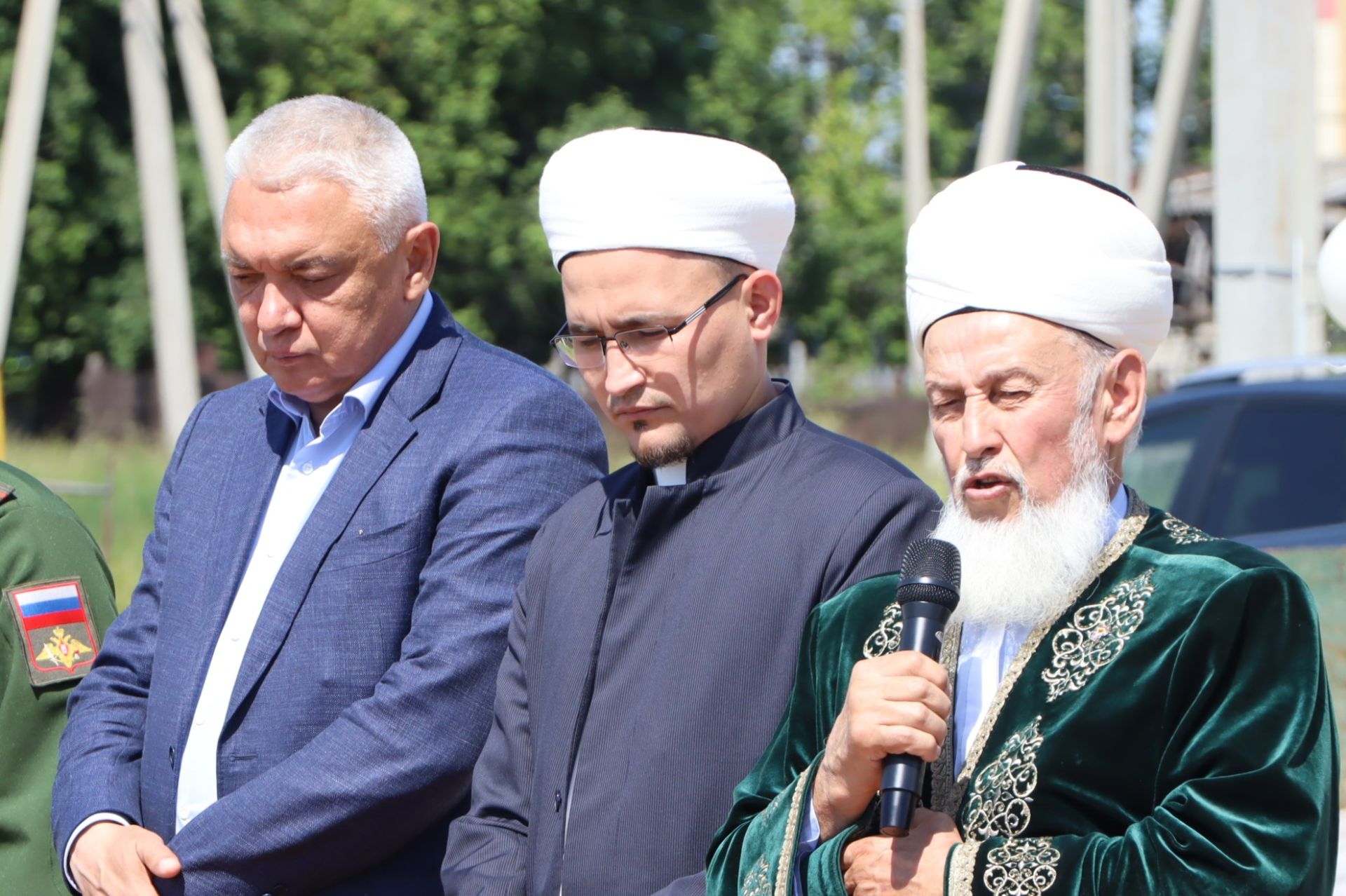 В Осиновском забили первую сваю в фундамент возрождаемой мечети