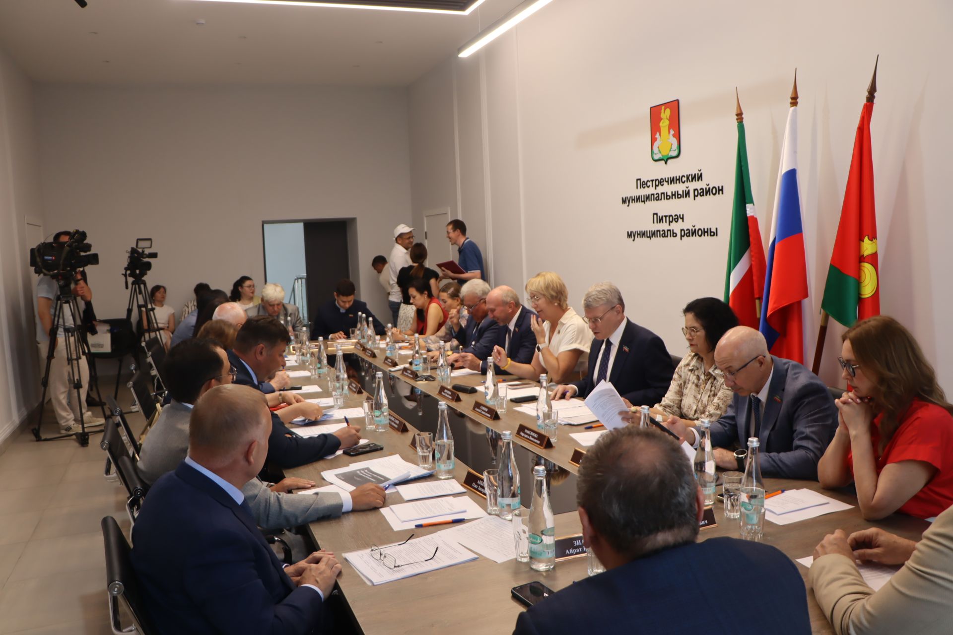 Питрәчтә авыл халкын дарулар белән тәэмин итүгә бәйле хәлне бәяләделәр