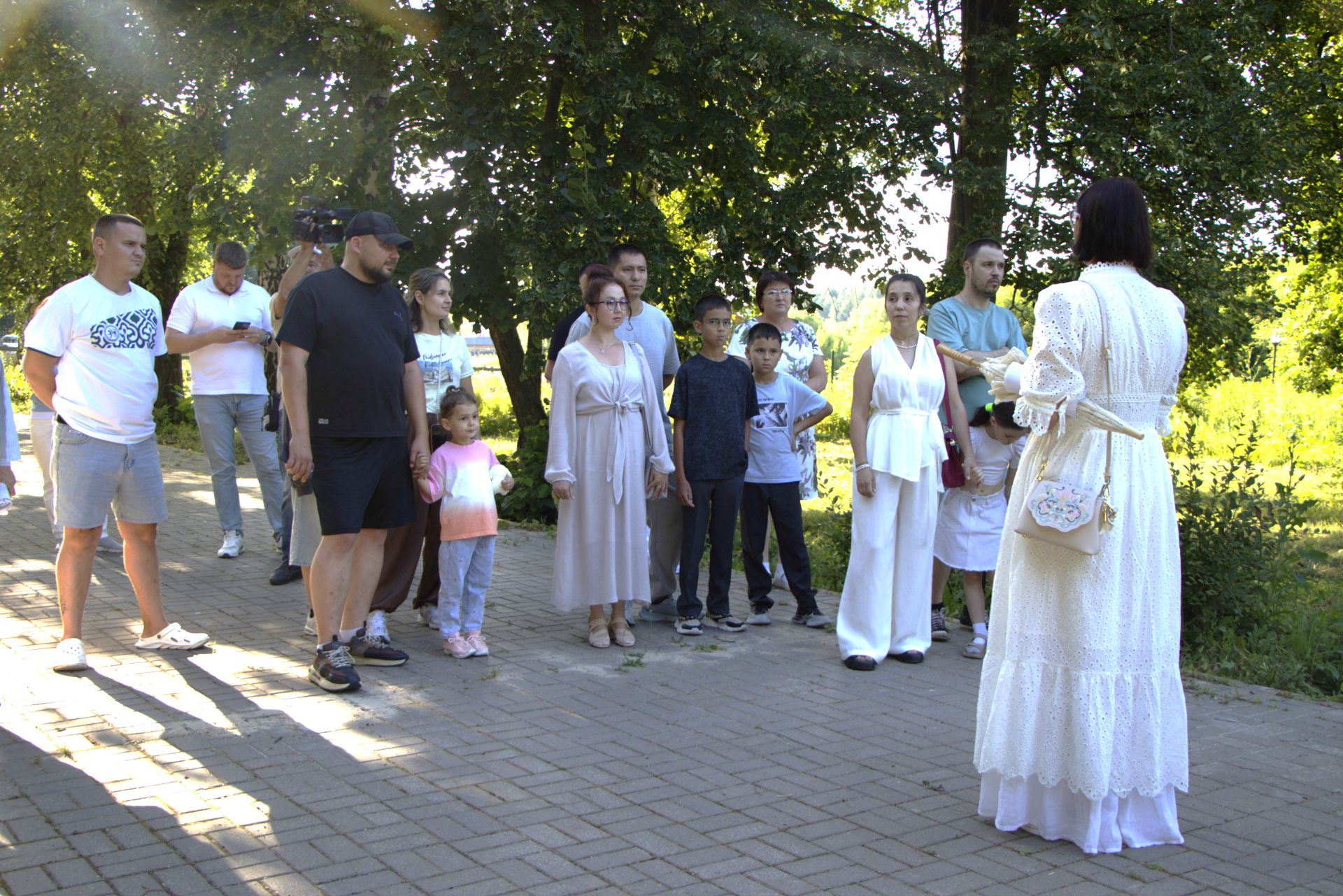 СВО ветераннары һәм аларның гаиләләре өчен «Ленино-Кокушкино» музее буйлап экскурсия үткәрделәр