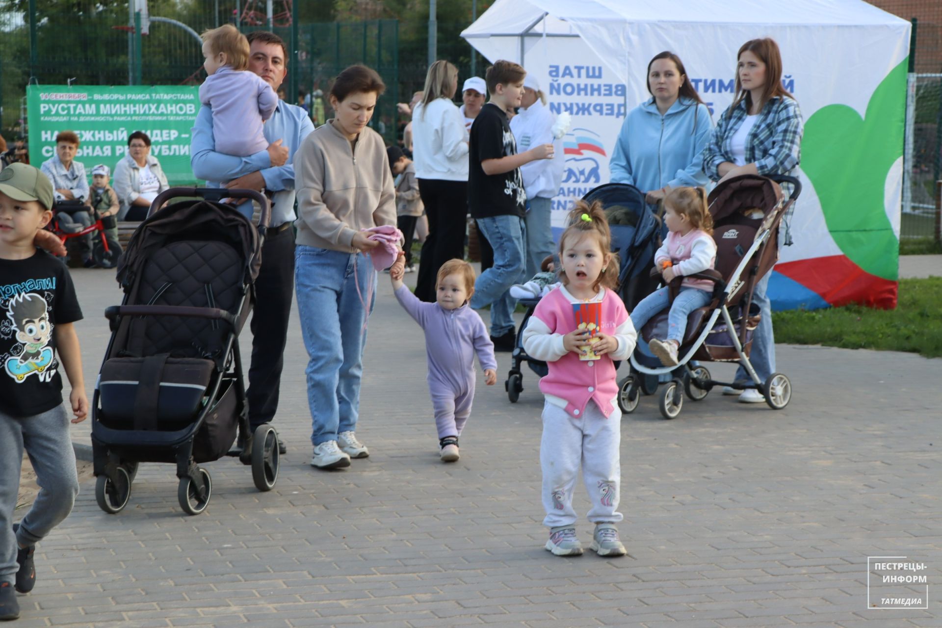 Концертная программа в Детском городке