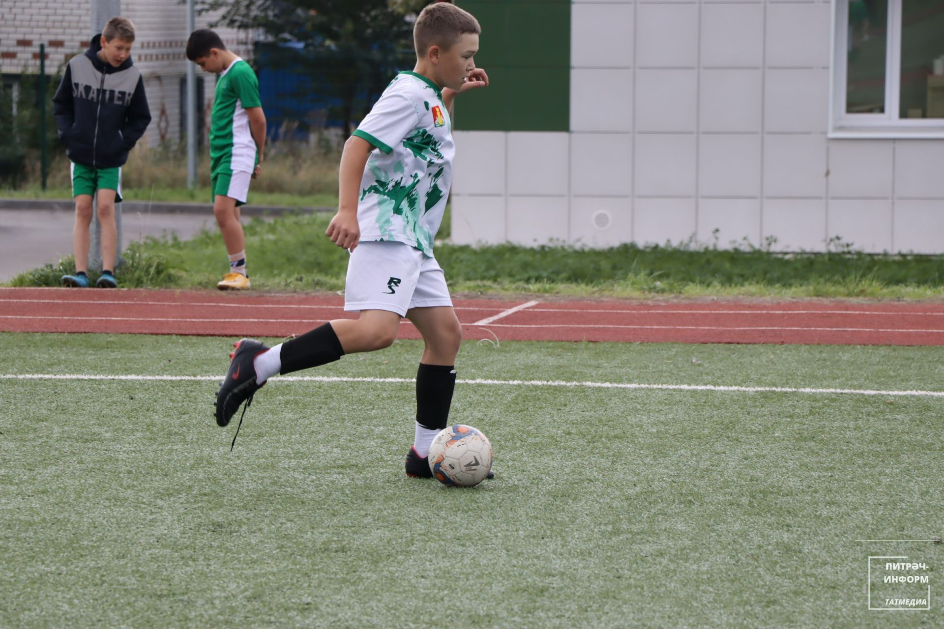 Мини-футбол буенча турнир