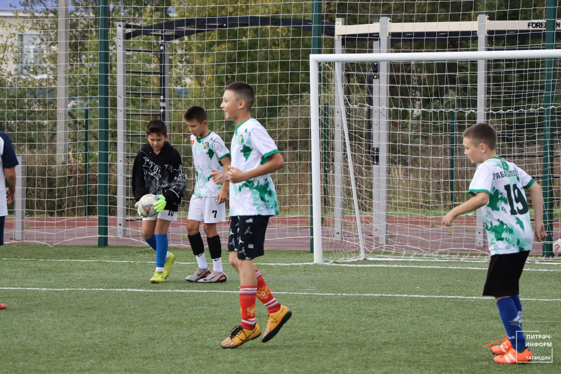 Мини-футбол буенча турнир