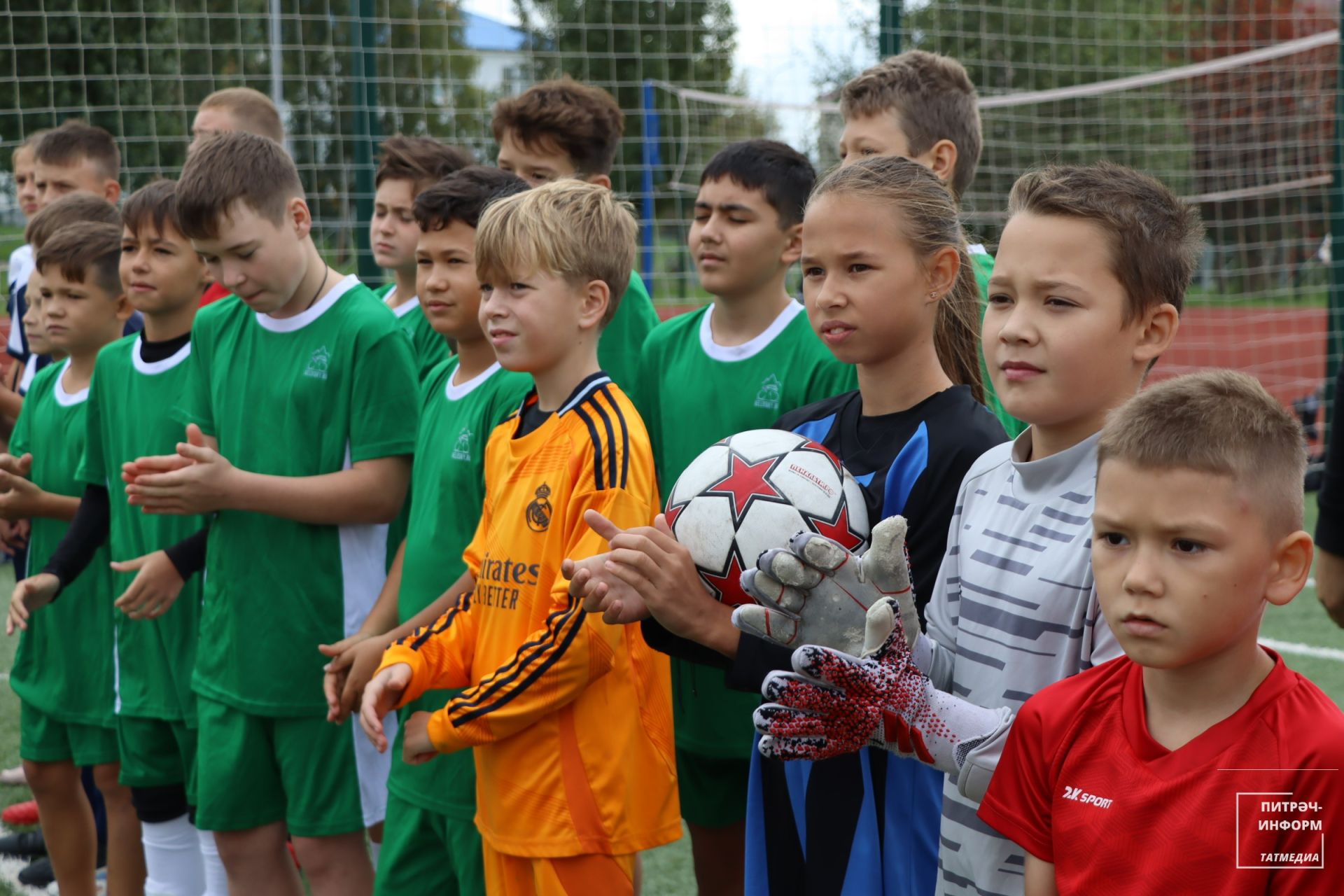 Мини-футбол буенча турнир