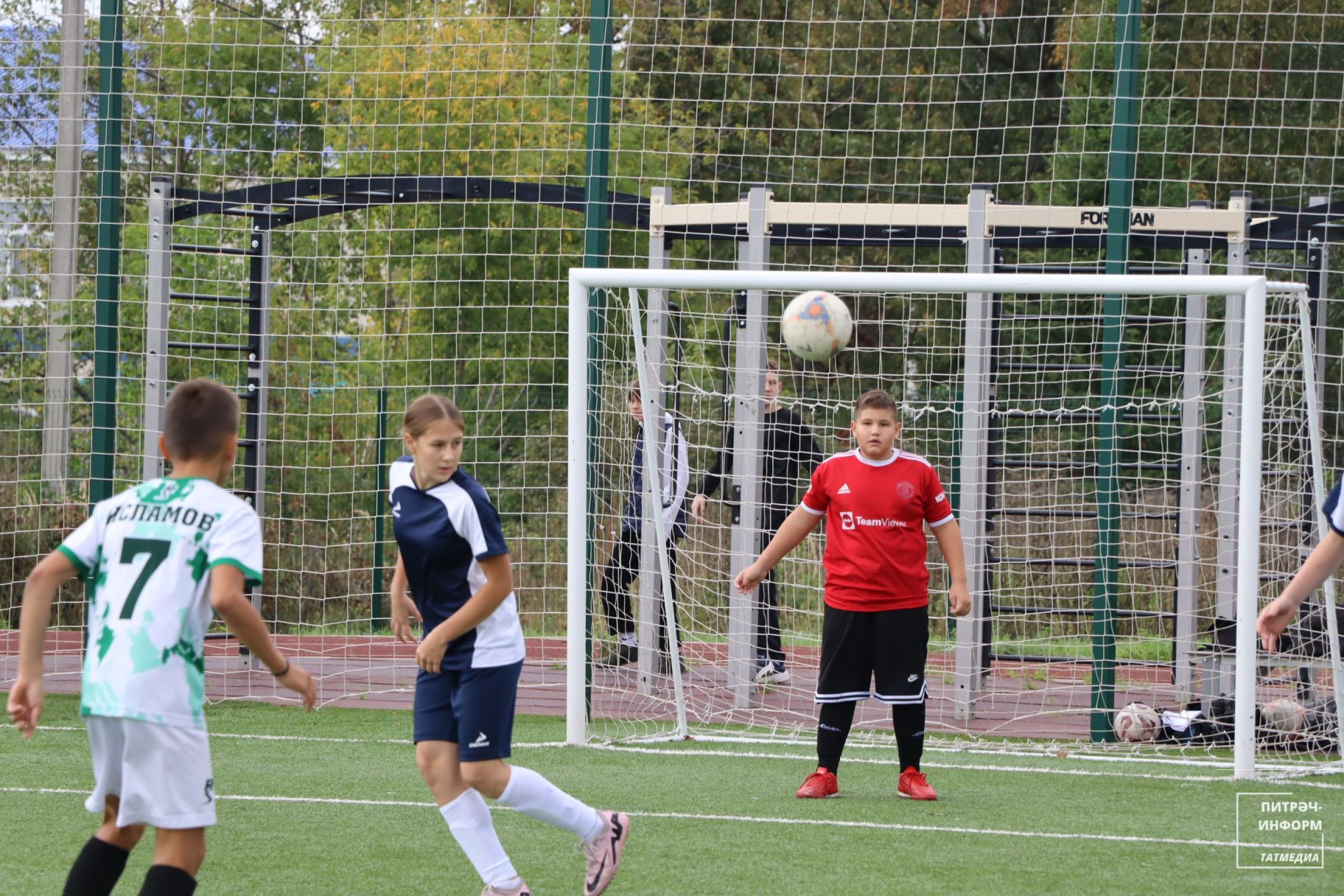 Мини-футбол буенча турнир