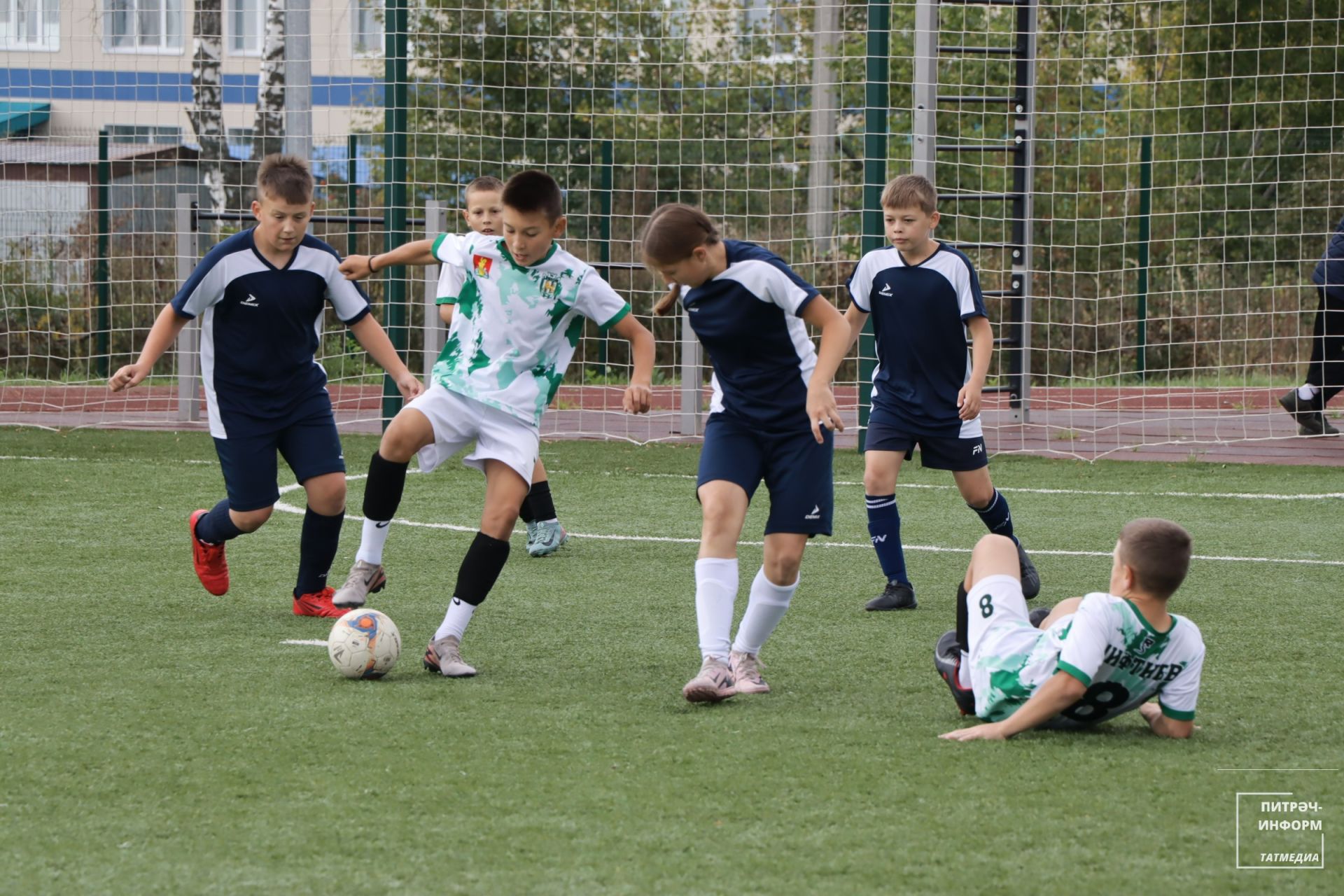 Мини-футбол буенча турнир