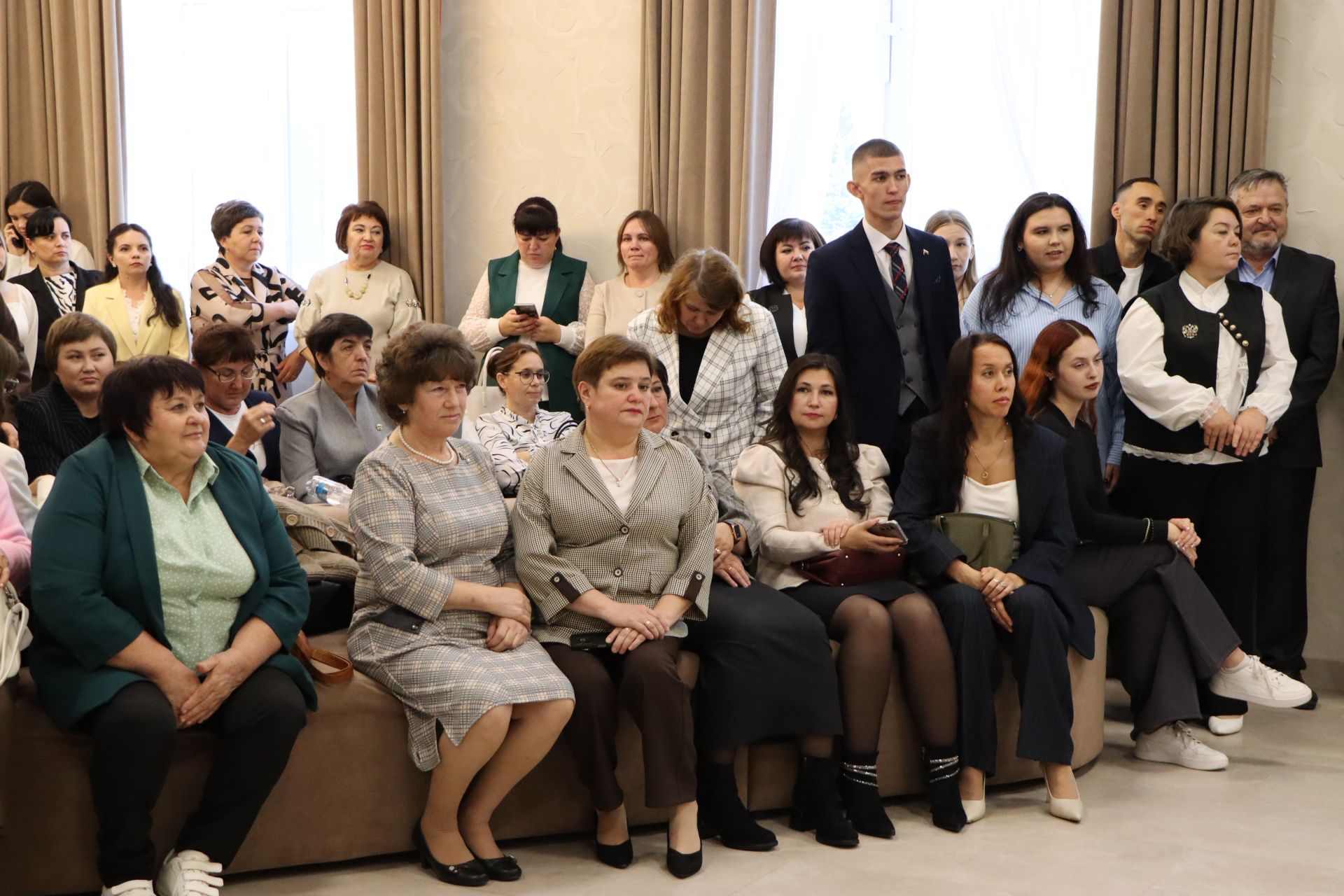 Церемония награждения учителей