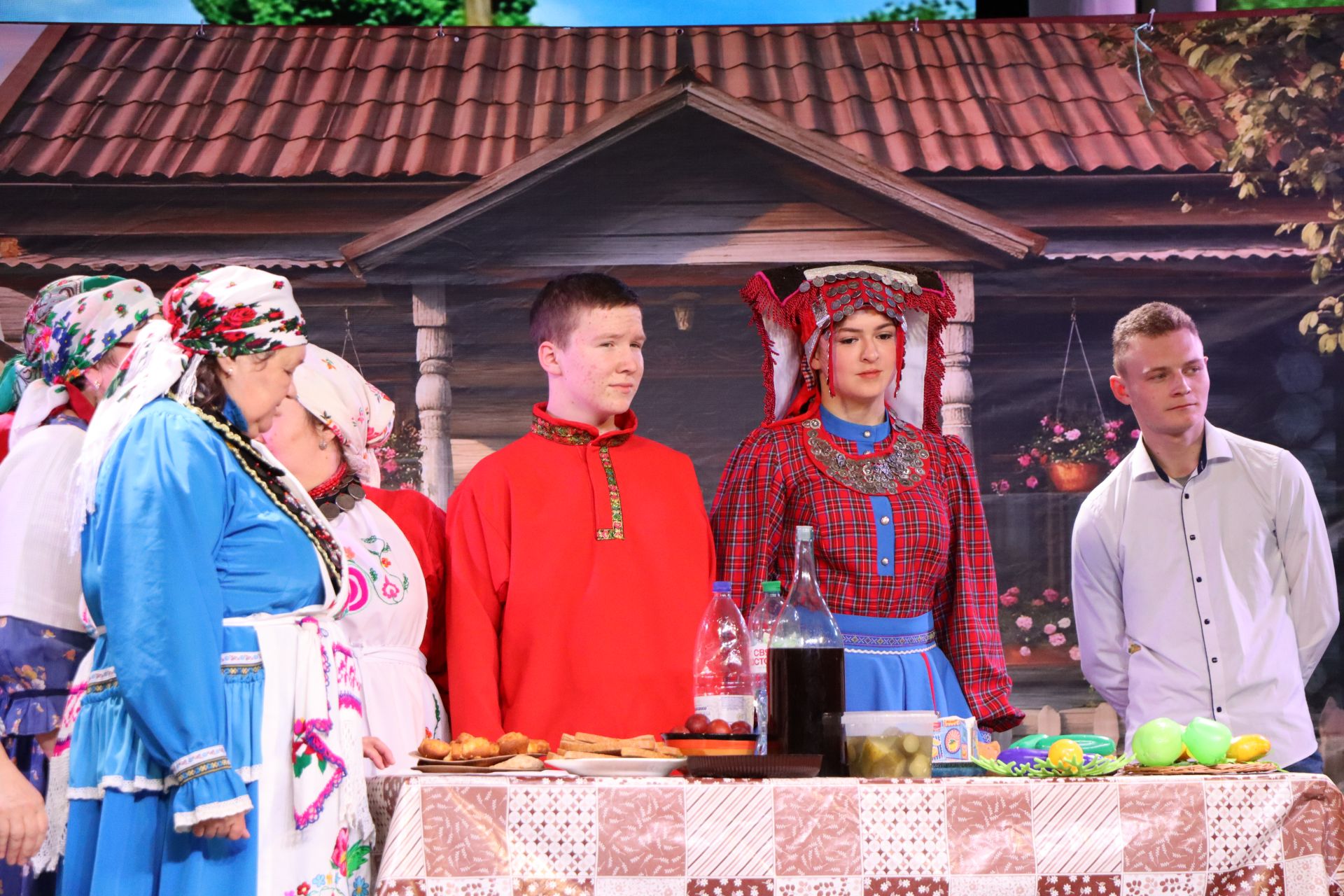 «Гөргөри кияүләре» комедиясе