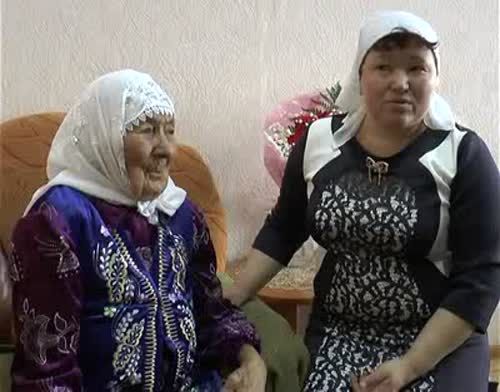 Питрәч районы Күн авылында яшәүче Әминә Рәхмәтуллинага 95 яшь!
