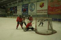 Пестречинские хоккеисты одержали победы и потерпели поражения