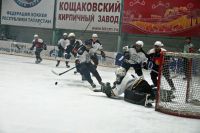 Команда хоккеистов «Пестрецы» завершила сезон