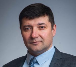 Дорогого сына, любимого мужа, замечательного отца Азата Сулеймановича Шайхисламова поздравляем с юбилеем!