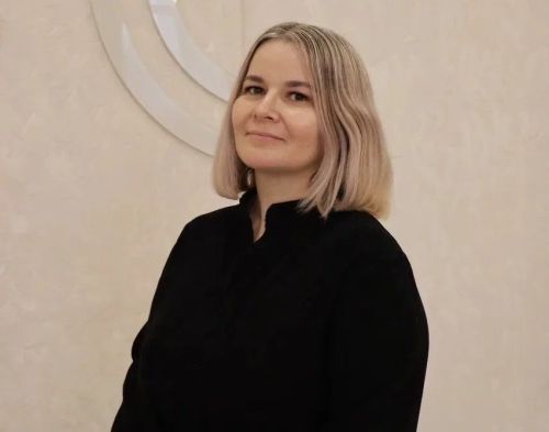 Редактора по работе в социальных сетях Зухру Галимуллину поздравляем с днем рождения!