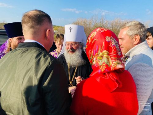 Митрополит Казанский и Татарстанский возглавил богослужение в храме села Люткино