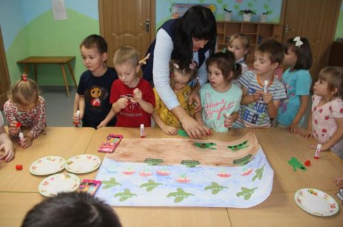 Пестречинские дети нарисовали рисунки бойцам СВО