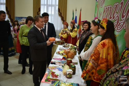 Питрәч район мәдәният йортында бәйрәм концерты узды