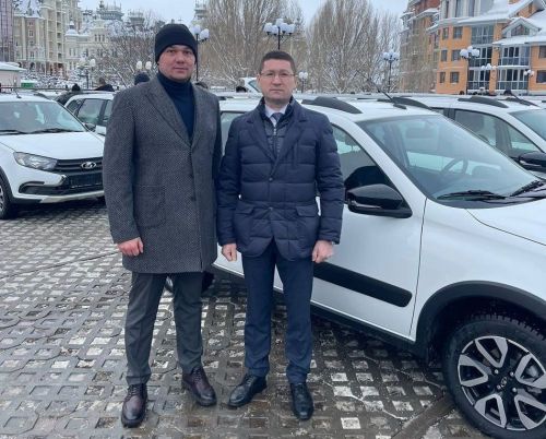 Отдел культуры Пестречинского района получил ключи от нового автомобиля