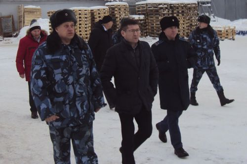 Ильхам Кашапов ознакомился с производственными мощностями исправительной колонии №3