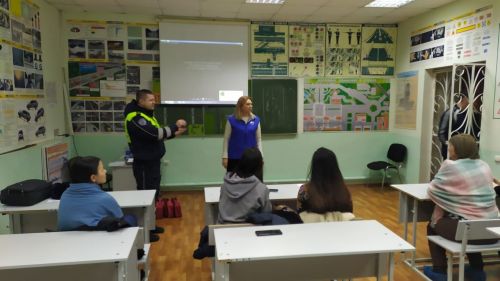 В Пестрецах состоялся конкурс водительского мастерства «Автосессия»