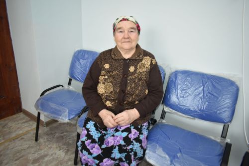 Кәвәллеләр маскировка челтәрләре, окоп шәмнәре ясыйлар һәм йон оекбашлар бәйлиләр