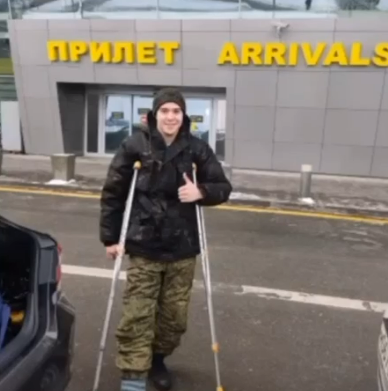 Пользователей соцсетей растрогали кадры возвращения пестречинца из зоны СВО