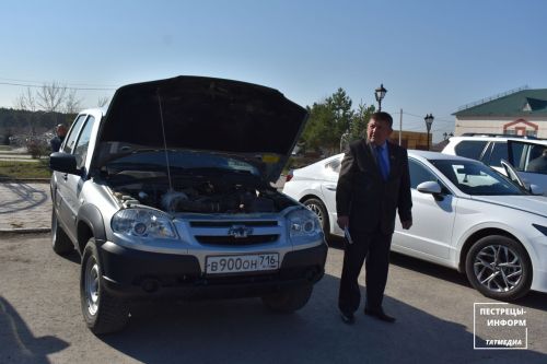 В Пестрецах проверили техническое состояние служебных машин
