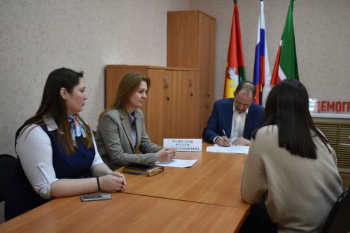 Первый замминистра труда, занятости и соцзащиты РТ провел прием граждан в Пестрецах