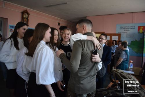 Мобилизованный учитель из Пестречинского района встретился со своими учениками