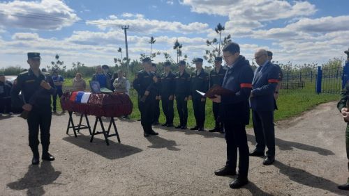 В Пестречинском районе простились с погибшим на СВО Валерием Межва
