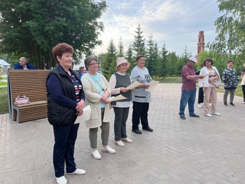 В Пестрецах провели праздник ко Дню соседей