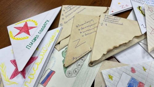 Татарстанцам напомнили, что можно бесплатно отправить посылки в зону СВО