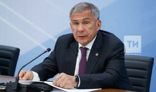 Рустам Минниханов поручил главам районов провести подворовой обход