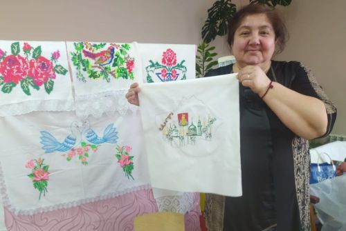 Жительница села Кряш-Серда вышила карту Пестречинского района