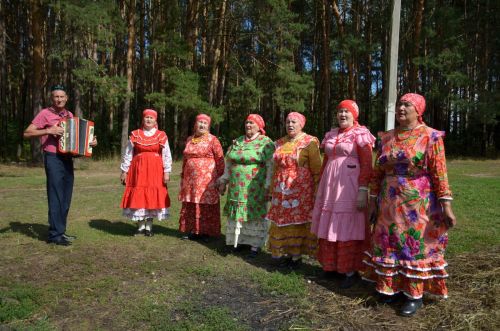 Шалинцы встретили участников конного пробега