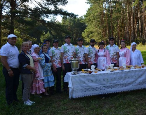 Шалинцы встретили участников конного пробега