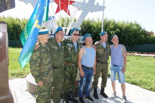 Питрәчтә десантчылар бәйрәмен билгеләп үттеләр