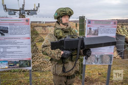 Новым контрактникам с боевым опытом дополнительно выплатят 105 тысяч рублей