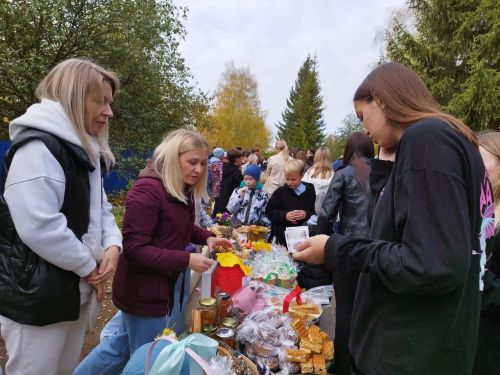 В пестречинской второй школе состоялась «Ярмарка добра»